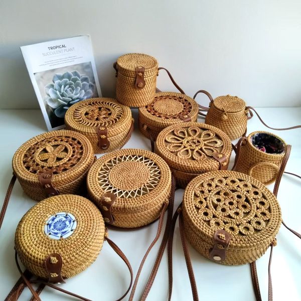 Chinese rattan woven bag, hand-woven crossbody bag